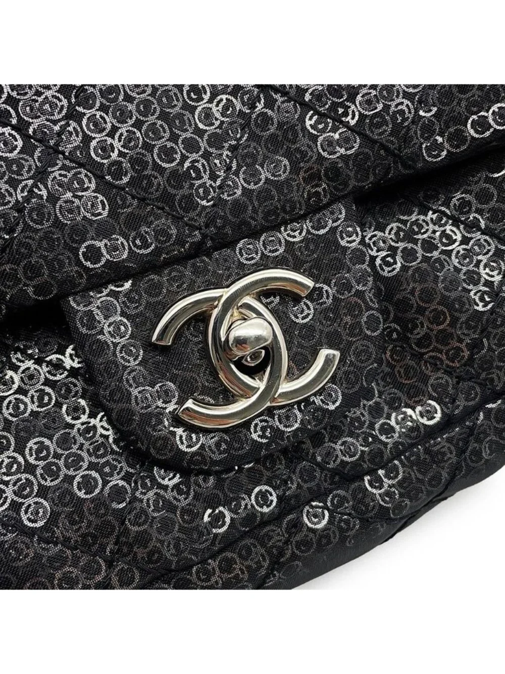 Chanel chain shoulder